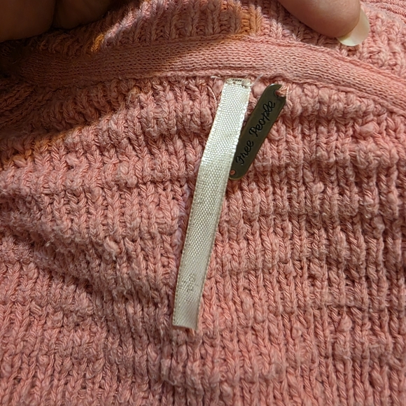 Free People Pink V-Neck Women's Sweater - Picture 6 of 9